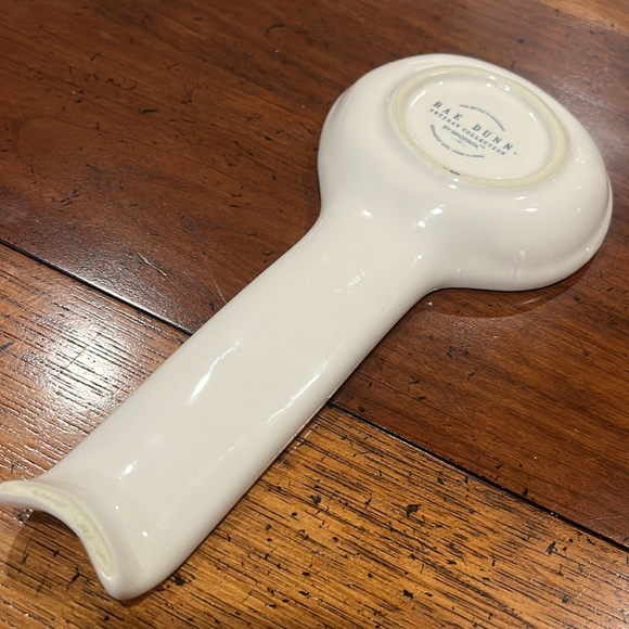 Rae Dunn: Spoon In Large Letters Spoon Rest 10.5 Inch. - Picture 4 of 5